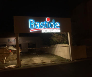 Lettres lumineuse bastide