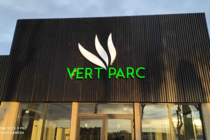 enseigne vert parc