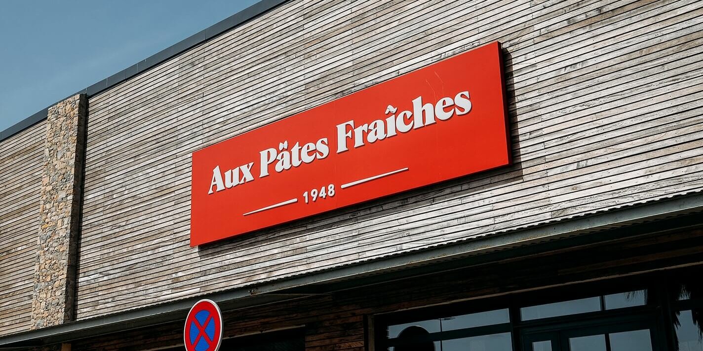 enseigne lumineuse nimes